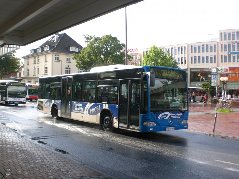 Mercedes-Benz O 530 I (Citaro) auf der Linie 15 nach Harvestehude Alsterchaussee am Bahnhof Altona.