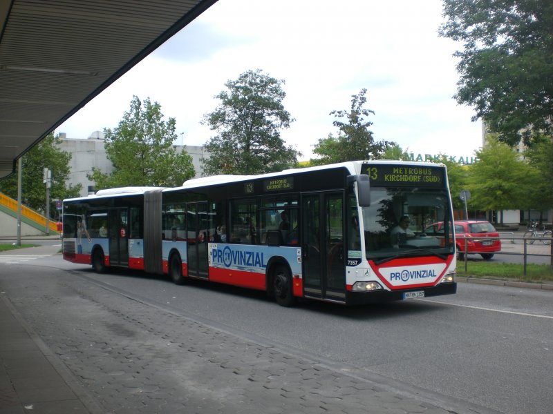 Mercedes-Benz O 530 I (Citaro) auf der Linie 13 nach Kirchdorf(Sd) am S-Bahnhof Wilhemsburg. 

