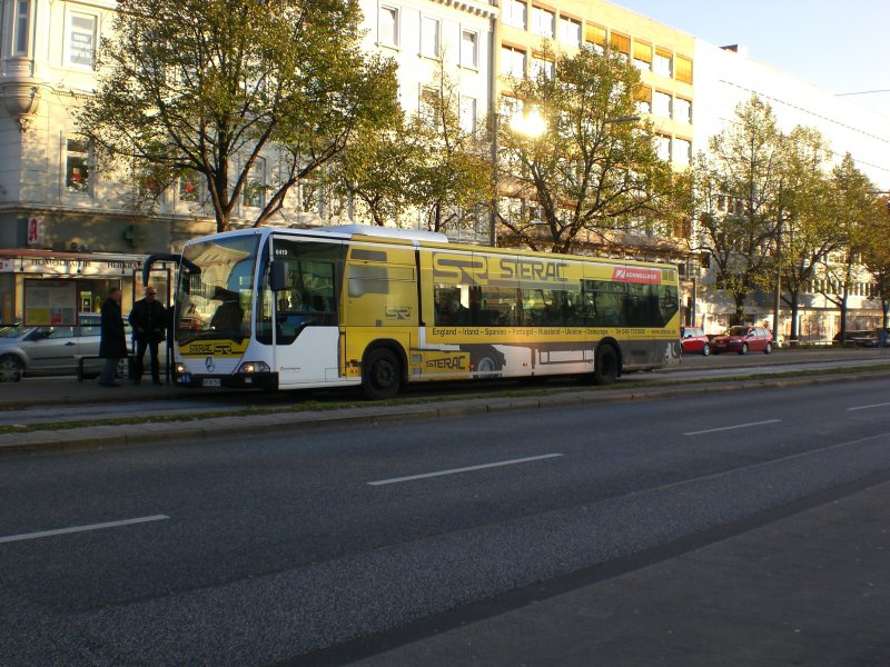 Mercedes-Benz O 530 I  (Citaro) auf der Linie 36 nach S-Bahnhof Blankenese am Hauptbahnhof/ZOB.
