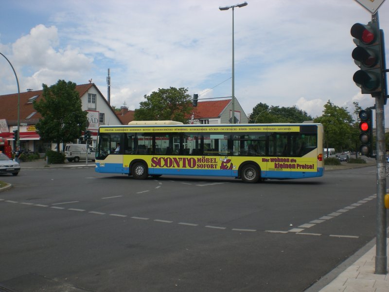 Mercedes-Benz O 530 I  (Citaro) auf der Linie 736 nach U-Bahnhof Johannisthaler Chaussee am U-Bahnhof Rudow.