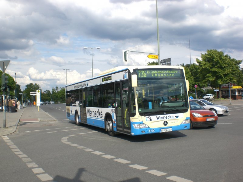 Mercedes-Benz O 530 II (Citaro Facelift) auf der Linie 736 nach U-Bahnhof Johannisthaler Chaussee am U-Bahnhof Rudow.
