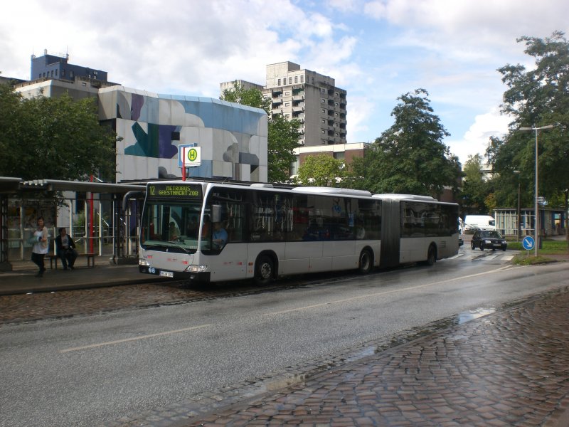 Mercedes-Benz O 530 II (Citaro Facelift) auf der Linie 12 nach Geesthacht ZOB am U-Bahnhof Mmmelmannsberg.