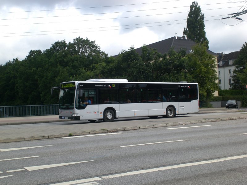 Mercedes-Benz O 530 II (Citaro Facelift) auf der Linie 26 nach S-Bahnhof Hamburg Airport am S-Bahnhof Rbenkamp.
