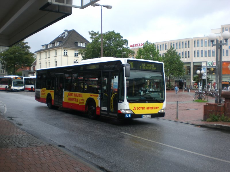 Mercedes-Benz O 530 II (Citaro Facelift) auf der Linie 20 nach S-Bahnhof Rbenkamp am Bahnhof Altona.