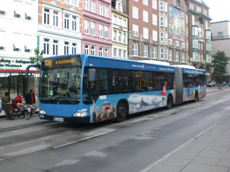 Mercedes-Benz O 530 II (Citaro Facelift) auf der Linie 109 nach U-Bahnhof Alsterdorf am U-Bahnhof Stephansplatz.