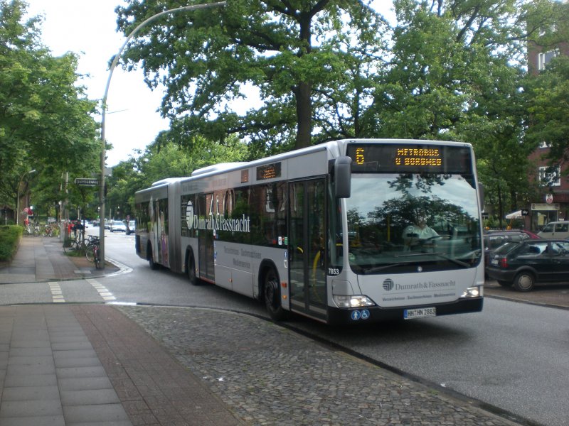 Mercedes-Benz O 530 II (Citaro Facelift) auf der Linie 6 am U-Bahnhof Borgweg.