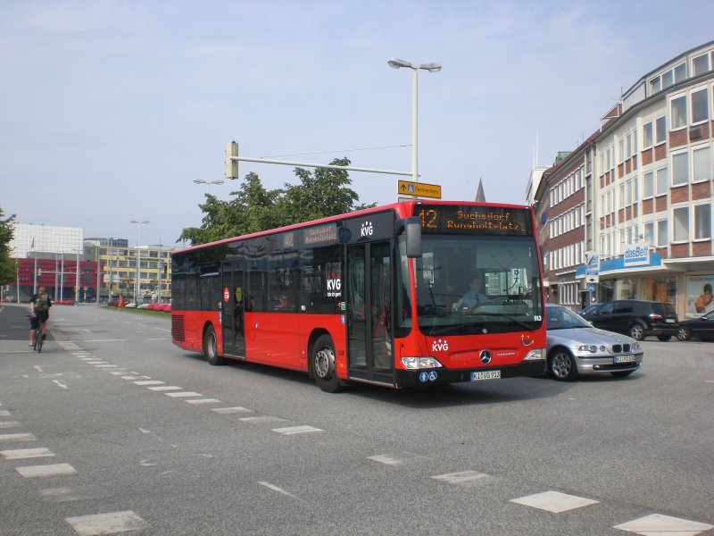Mercedes-Benz O 530 II (Citaro Facelift) auf der Linie 42 nach Suchsdorf, Rungholtplatz an der Haltestelle Bootshafen.