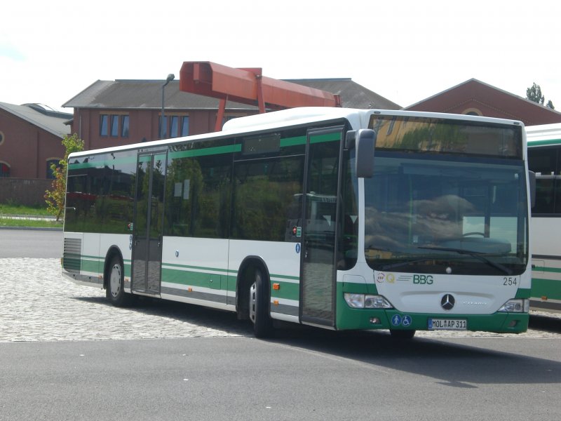 Mercedes-Benz O 530 II  (Citaro Facelift) auf Betriebsfahrt am Busbahnhof Eberswalde.