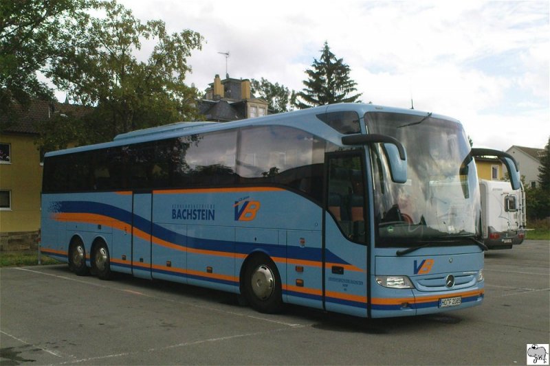 Mercedes Benz O 580 Travego des Busunternehmens Bachstein aufgenommen auf den Anger Parkplatz in Coburg am 14. Juli 2009.