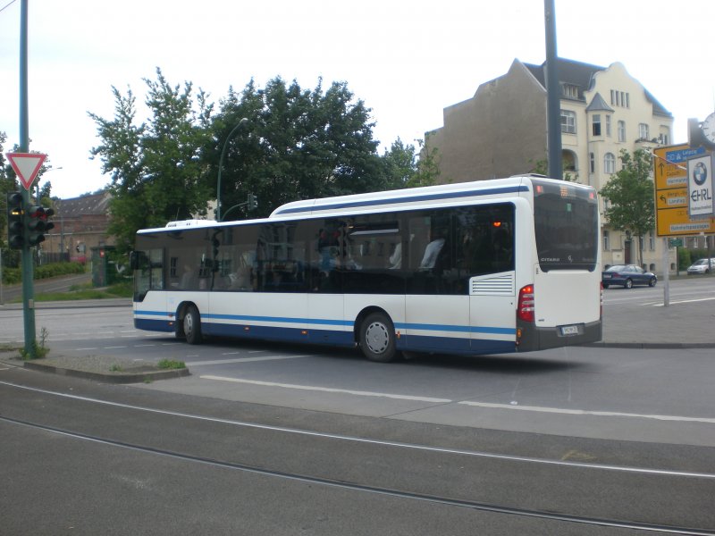 Mercedes-Citaro auf der Linie 608 nach Rbben am Potsdamer Hauptbahnhof.