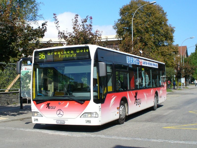 Mercedes  -  Mercedes Regiobus  Nr.17  SO 29 435 bei der wegfahrt von der Haltestelle vor dem Sd Bahnhof in Grenchen am 07.09.2007