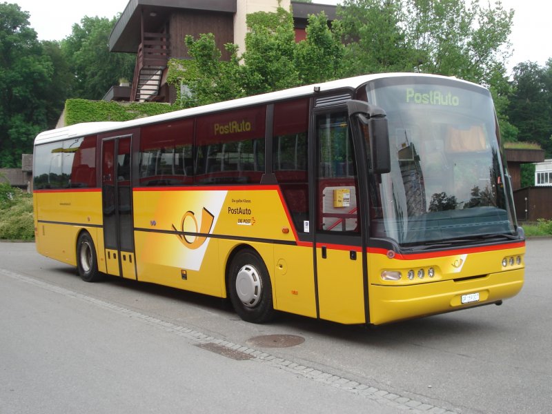 Neoplan Euroliner N316  GR 159307
Aufgenommen vor der Calag in Langenthal. Soeben wurde an diesem Bus eine komplette Carrosserie Revision vorgenommen. Jetzt sieht er wieder aus wie neu!