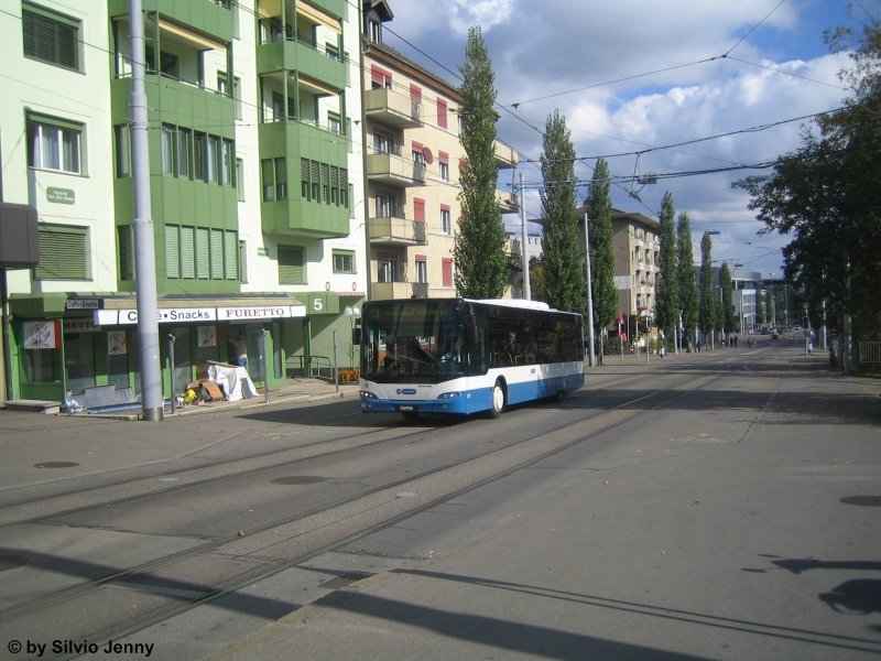 Neoplan Nr. 257 am 17.10.08 beim Sternen Oerlikon auf der Linie 63