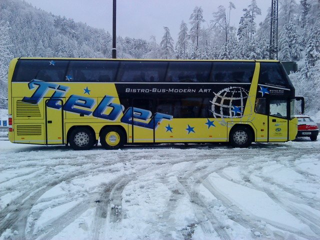 Neoplan Skyliner  Bistro Bus Modern Art  von Tieber