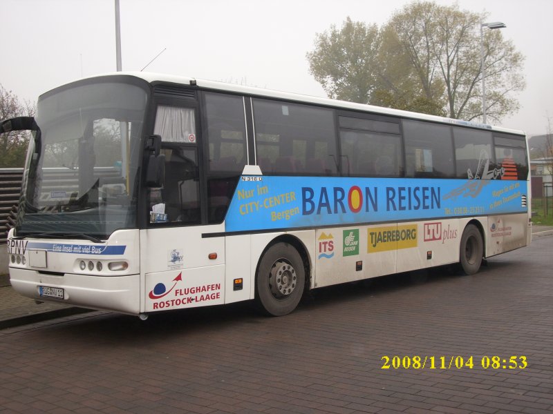 NEOPLAN-Stadtbus am 04.11.2008 am Busbahnhof von Bergen/Rgen.