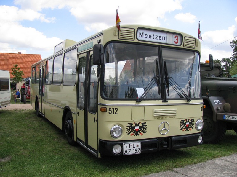 Omnibus MB O 305 der Stadtwerke Lbeck, Meetzen 16.08.2009

