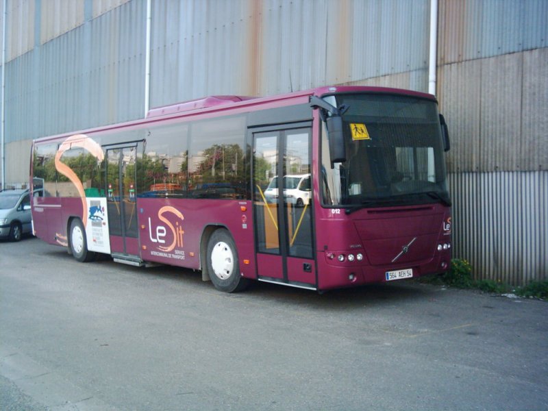 Pompey (F), Sit, Wagen 012, Volvo 8700 am Betriebshof in Champigneulles an der Stadtgrenze Nancy.