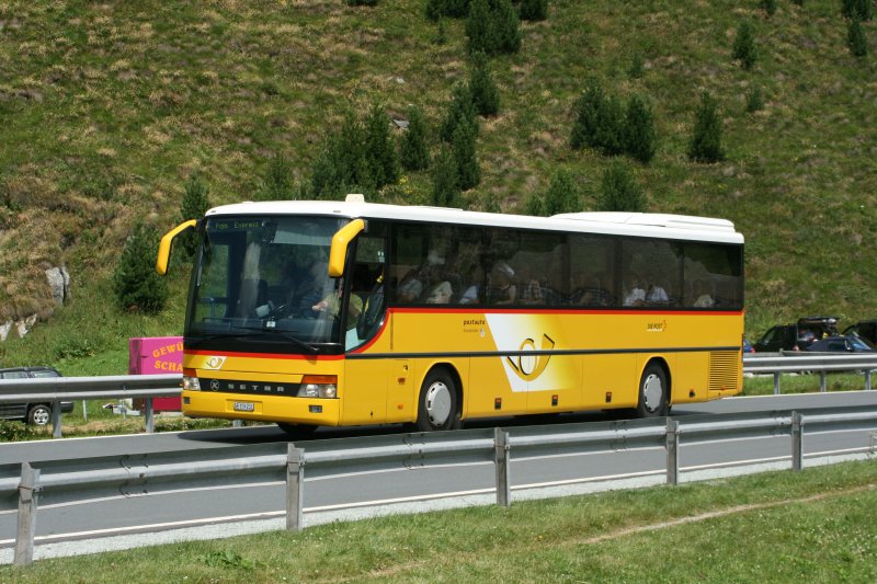 PostAuto Graubnden, GR 159'231 (Setra 315GT, 2001) am 30.7.2008 unterwegs als PalmExpress St. Moritz - Lugano bei Maloja.