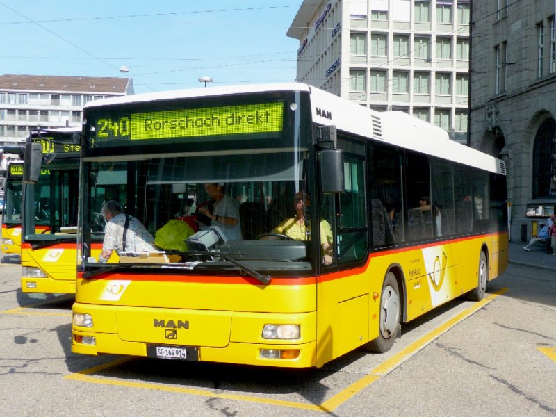 Postauto - MAN Bus SG 169914 unterwegs auf der Linie 240 in St.Gallen am 03.09.2008