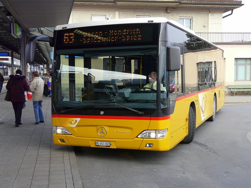 Postauto - Mercedes Citaro BE 653382 unterwegs auf der Linie 63 in Spiez am 28.12.2008