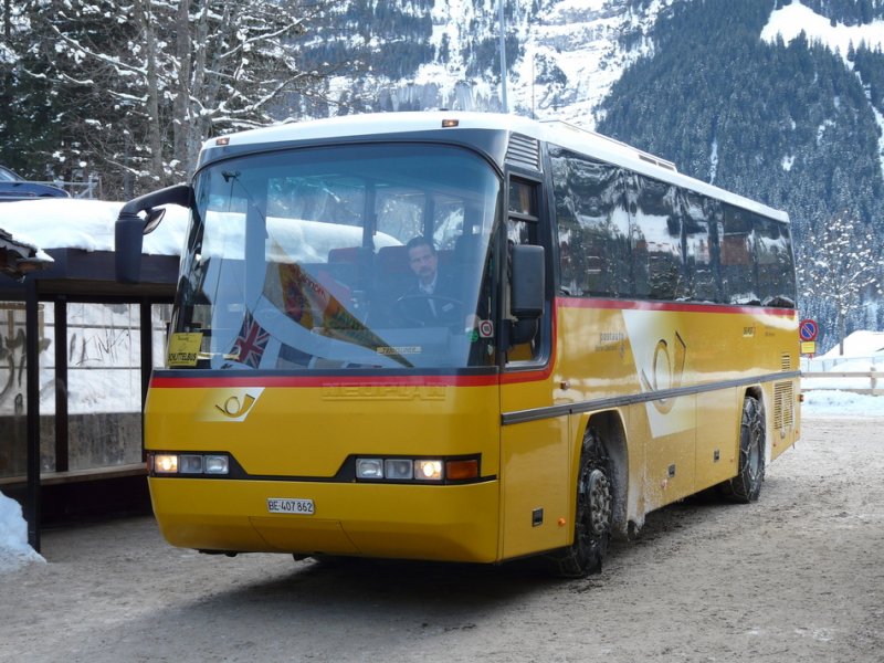 Postauto - Neoplan BE 407862 unterwegs in Grindelwald am 10.01.2009