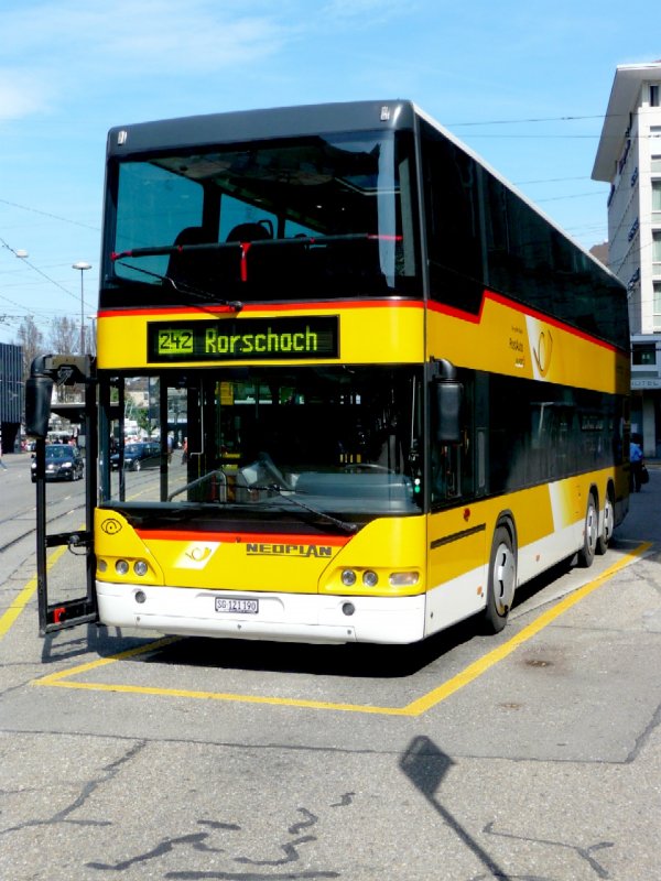 Postauto - Neoplan Doppelstockbus SG 121190 unterwegs auf der Linie 242 in St.Gallen am 03.09.2008