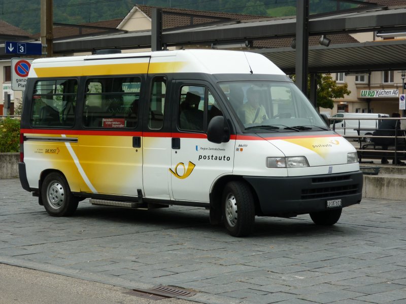 PostAuto Region Zentralschweiz, PU A. Steiner, 6147 Altbron: Fiat Ducato Minibus 4x4 Dangel, LU 187'611, am 25. September 2009 beim Bahnhof in 6244 Nebikon