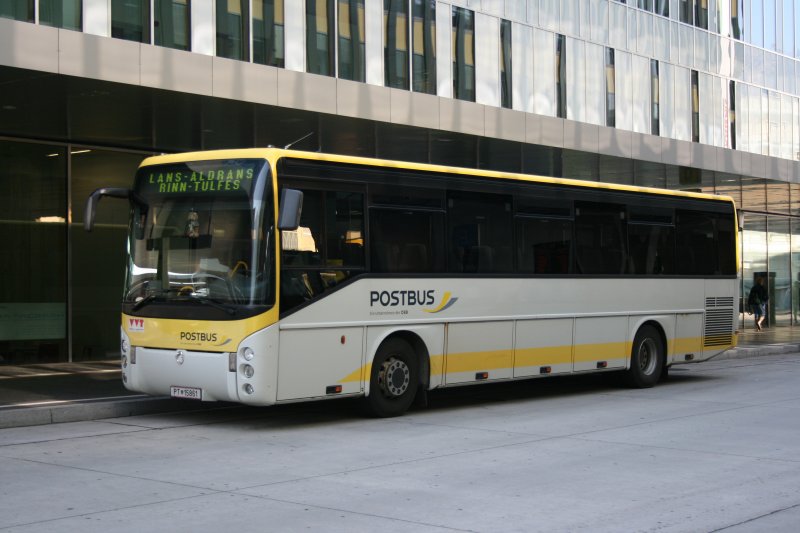 PostBus PT 15'861 (Renault Ares) am 25.7.2008 am Bahnhof Innsbruck.