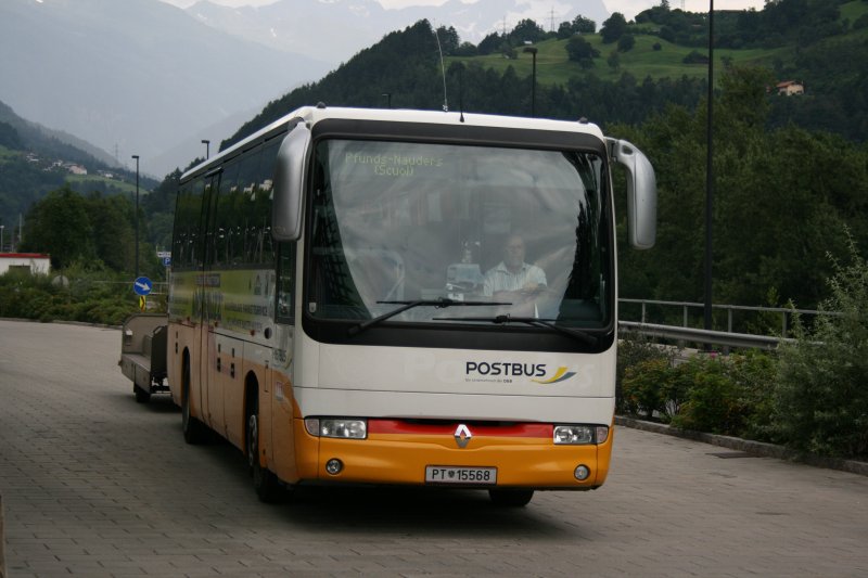 Postbus PT15'568 (Irisbus Ares) am 26.7.2008 am Bahnhof Landeck.