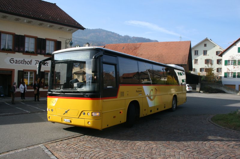 PU Brem, Wlflinswil, AG 155'699 (Volvo B10B, 2001) am 29.10.2009 in Oberhof AG.