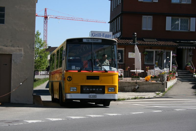 PU Lienert&Ehrler, Einsiedeln, SZ 83'895 (Saurer/Hess RH525-23, 1981) am 19.5.2007 in Einsiedeln. Wenige Wochen später wurde der Wagen durch einen Lion's City ersetzt. 