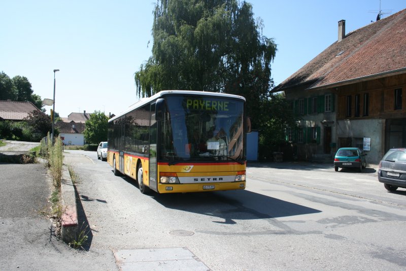 PU Morattel, Sédeilles, VD 275'995 (Setra 315NF, 2006) am 31.8.2009 in Trey. 