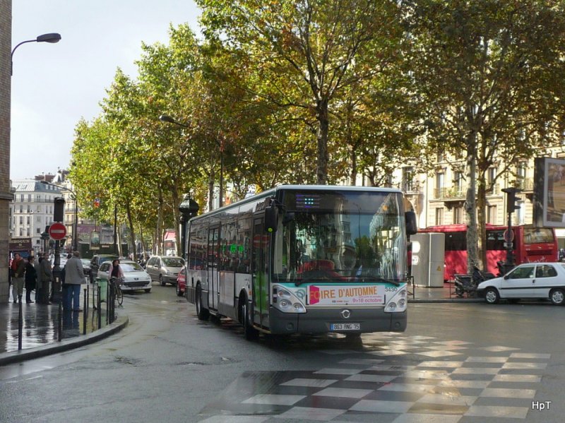 RATP - Irisbus Nr. 3430  863 RNG 75 unterwegs auf der Linie 54 in der Stadt Paris am 17.10.2009