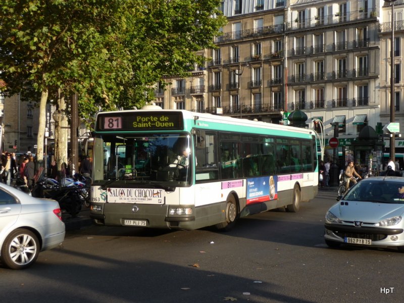 RATP - Irisbus Nr. 8163  777 PLJ 75 unterwegs auf der Linie 81 in der Stadt Paris am 16.10.2009