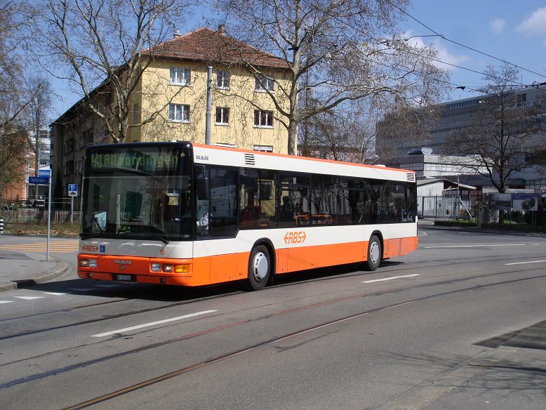 RBS, Worblaufen Nr. 6/BE 535'306 MAN am 5. April 2008 in der Berner Rodtmattstrasse.