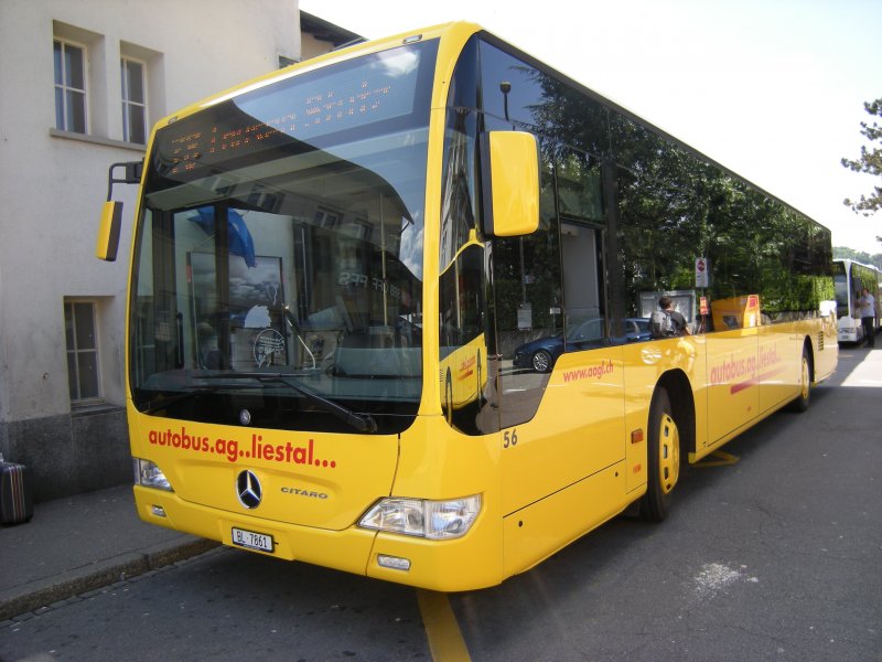 Regiobus-Citaro 56, am Bahnhof Liestal. (Aufnahme: 2009)