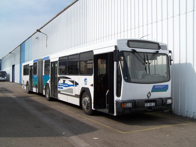 Renault PR 180.2 Gelenkbus, ehemaliger Bus des Betriebes Athis Cars