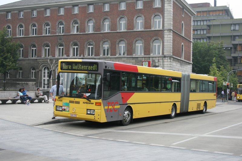 Sadar 763409 (SUH 239) aus Belgien als SEV wegen Unwetterschden
in Richtung Gare Welkenraedt (Belgien).
Aachen HBF Juli 2009