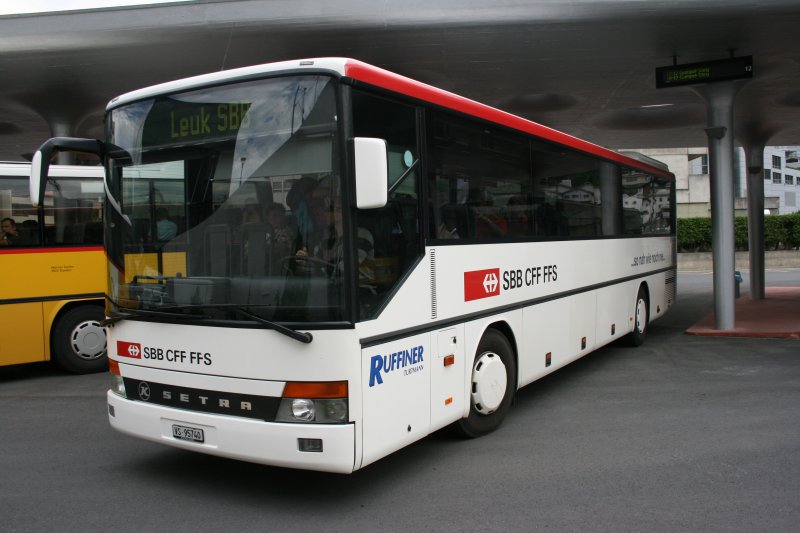SBB Regionalbus/Ruffiner Turtmann VS 95'740 (Setra 315UL, 2002) am 13.7.2009 in Visp, Bahnhof.