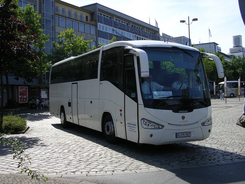 Scania Irizar verlsst Dortmund Hbf./Busbahnhof.(31.08.2008)
