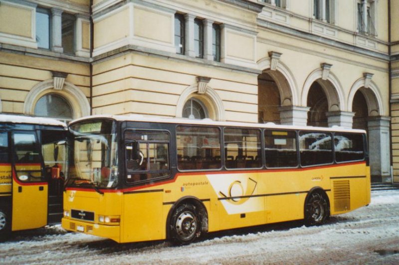 Schnee in Bellinzona: AutoPostale Ticino TI 215334 MAN/Lauber (ex P 23021) am 10. Dezember 2008 Bellinzona, Bahnhof