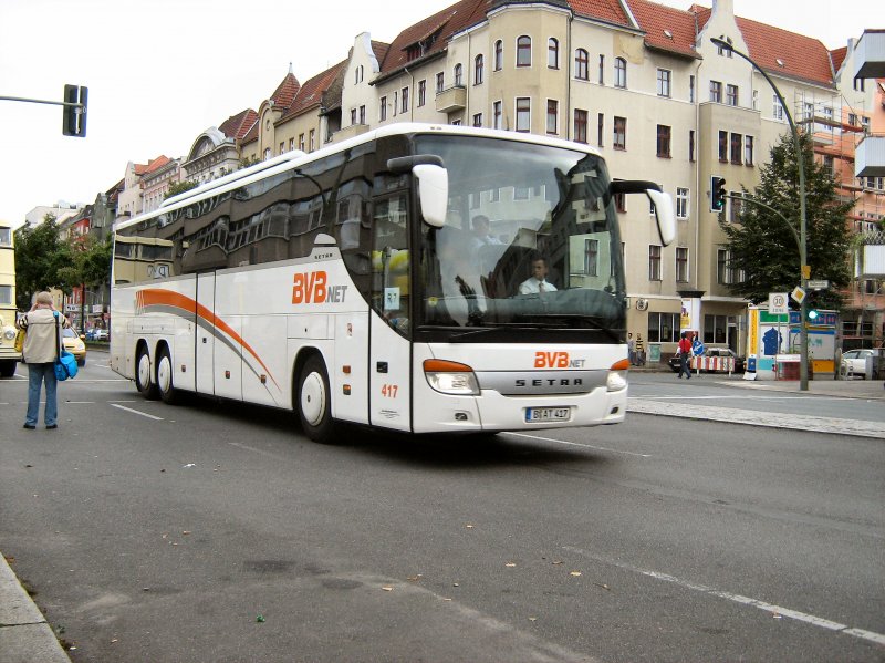 SETRA-Reisebus in Berlin-Wedding, Mllerstrasse. Foto vom 7.9.2008