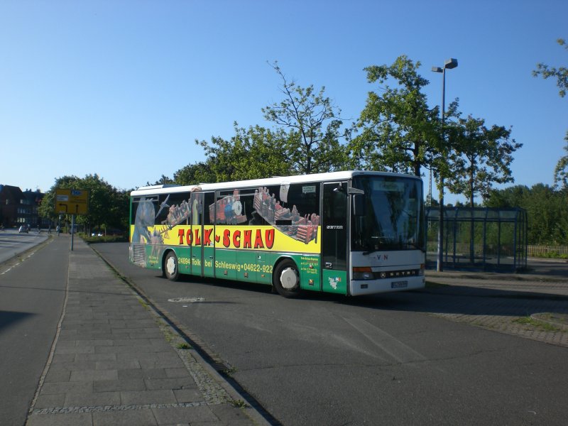 Setra S 300er-Serie auf der Linie 4810 nach Flensburg am Bahnhof Eckernförde.