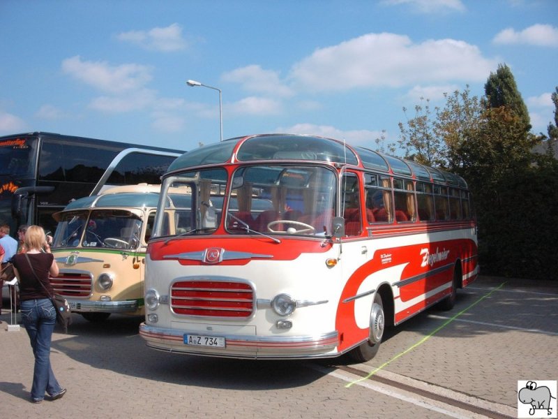 Setra S 9 auf den  Infra Frth  Gelnde anlsslich der Fahrzeugschau zum 1000 jhrigen Stadtjubilum von Frth am 16. September 2007.