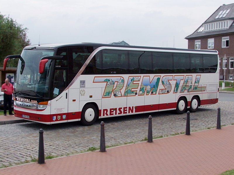 SETRA_S417HDH von Remstal-Reisen hat Reisende zur  Alten-Liebe  nach Cuxhaven gebracht;090825