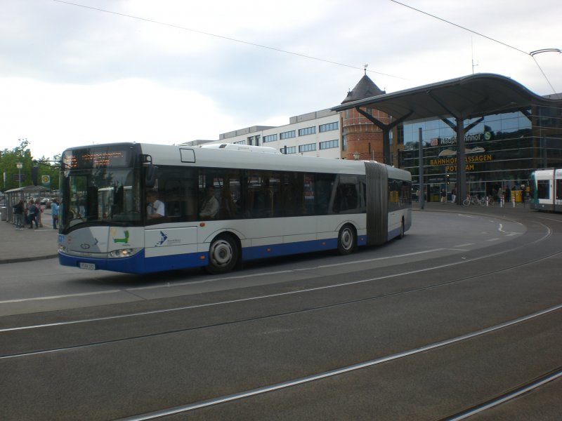 Solaris Urbino auf der Linie 605 nach Wssenschaftspark Golm am Hauptbahnhof.