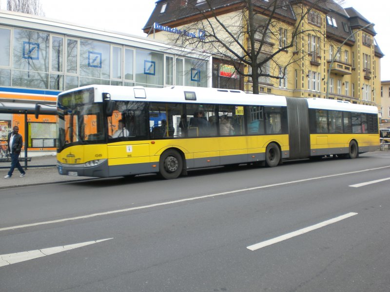 Solaris Urbino auf der Linie M11 nach U-Bahnhof Oskar-Helene-Heim am S-Bahnhof Lichterfelde West.