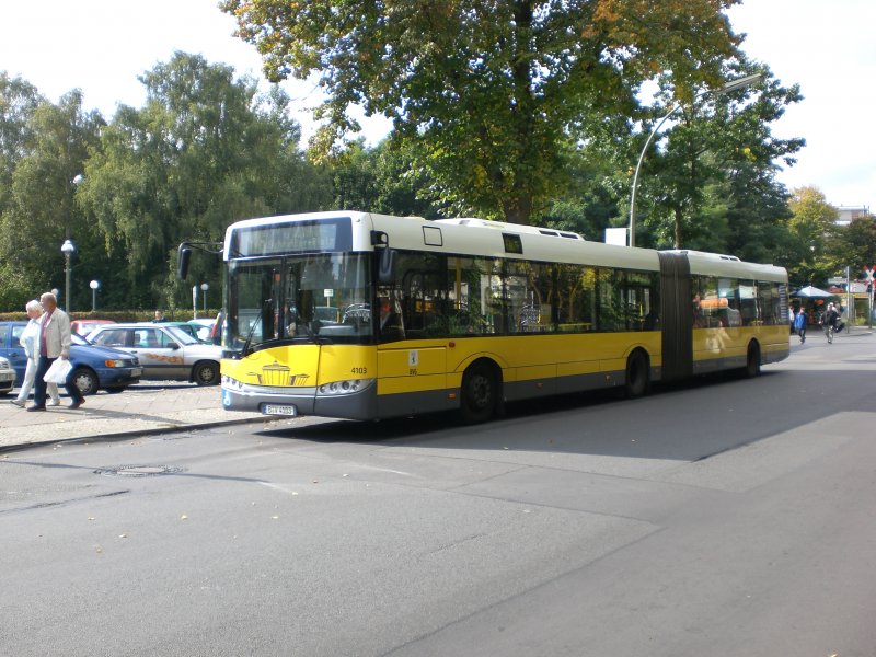 Solaris Urbino auf der Linie M76 nach U-Bahnhof Walther-Schreiber-Platz am S-Bahnhof Lichtenrade.