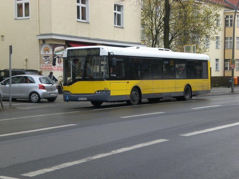 Solaris Urbino auf der Linie X83 nach U-Bahnhof Dahlem-Dorf am S-Bahnhof Lankwitz.