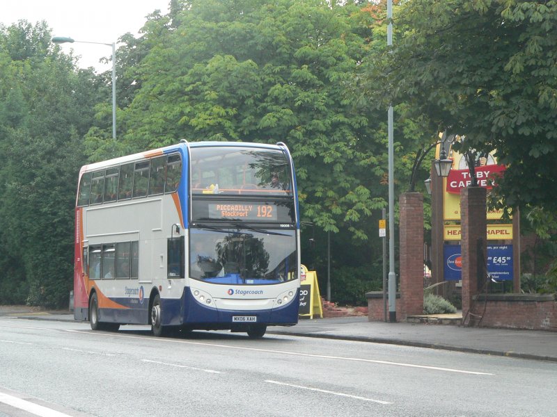 Stagecoach-Bus auf der Linie 192 bei Heaton Chapel. August 2006